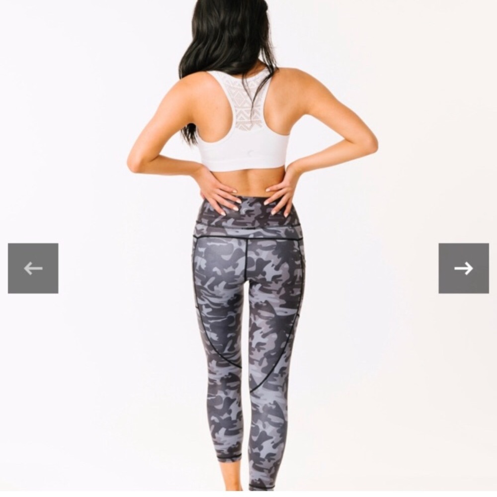 Zyia Camo metallic light and tight size 4